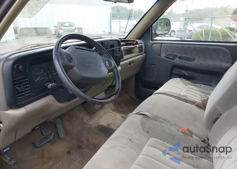 1996 Dodge Ram 1500 из США, поврежденный, VIN 1B7HC16Y5TS543690